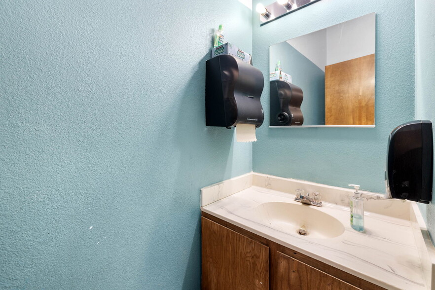 More Photos Of 1455 Willow Creek Rd, Prescott Religious Facility For Sale