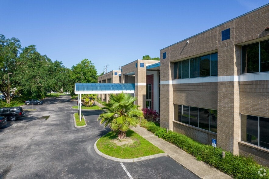More Photos Of 4063 Salisbury Rd, Jacksonville Medical For Lease