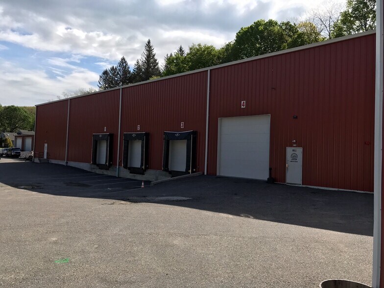 More Photos Of 223 Kent Rd, New Milford Warehouse For Lease