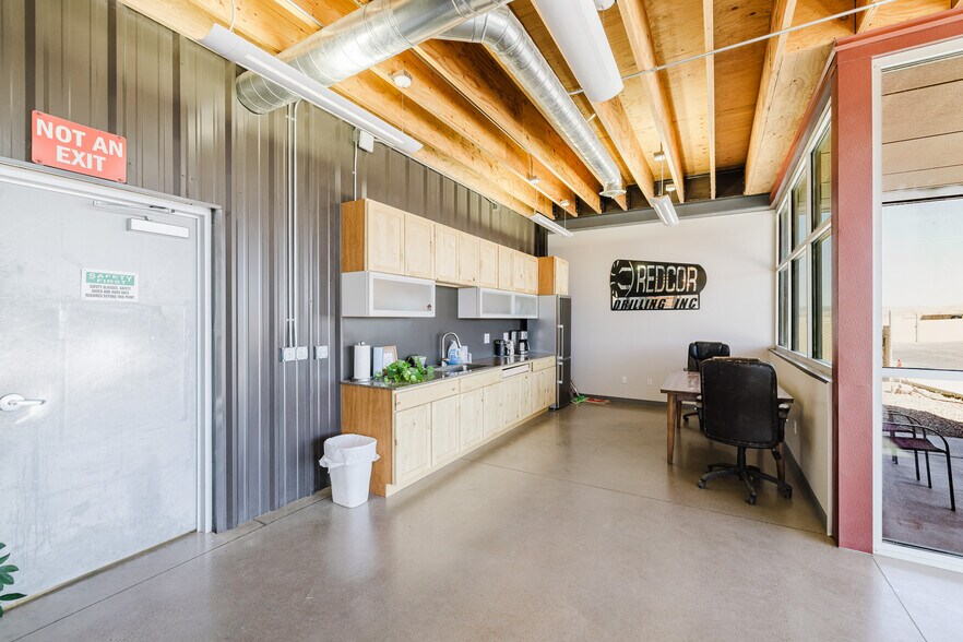 More Photos Of 1025 Carlin Trend Dr, Carlin Service For Sale