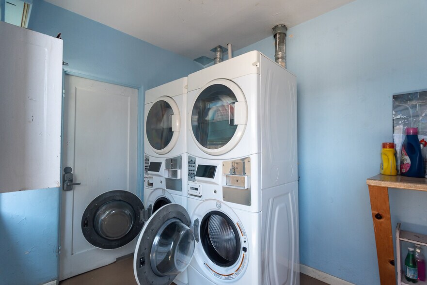 More Photos Of 349-363 D Ave, Coronado Apartments For Sale