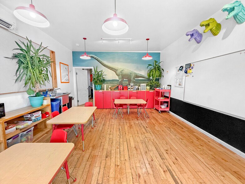 More Photos Of , Brooklyn General Retail For Sale