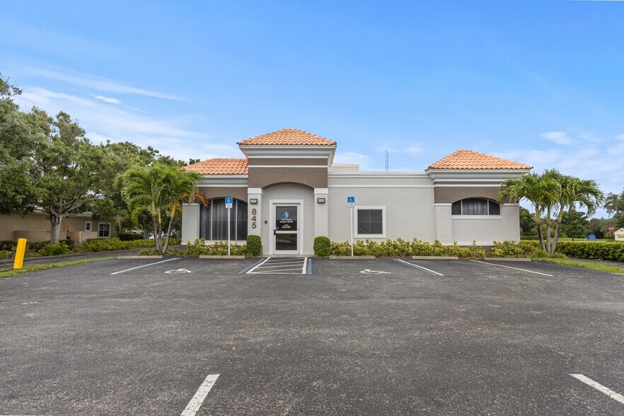 More Photos Of 845 37th Pl, Vero Beach Medical For Lease