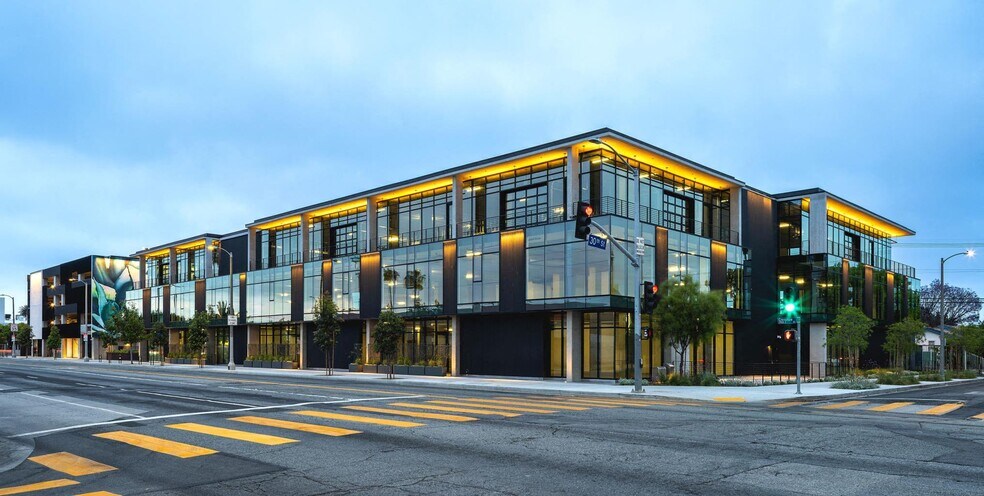 More Photos Of 2922 Crenshaw Blvd, Los Angeles Office For Lease