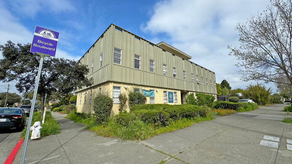 More Photos Of 2880 Sacramento St, Berkeley Office Residential For Lease