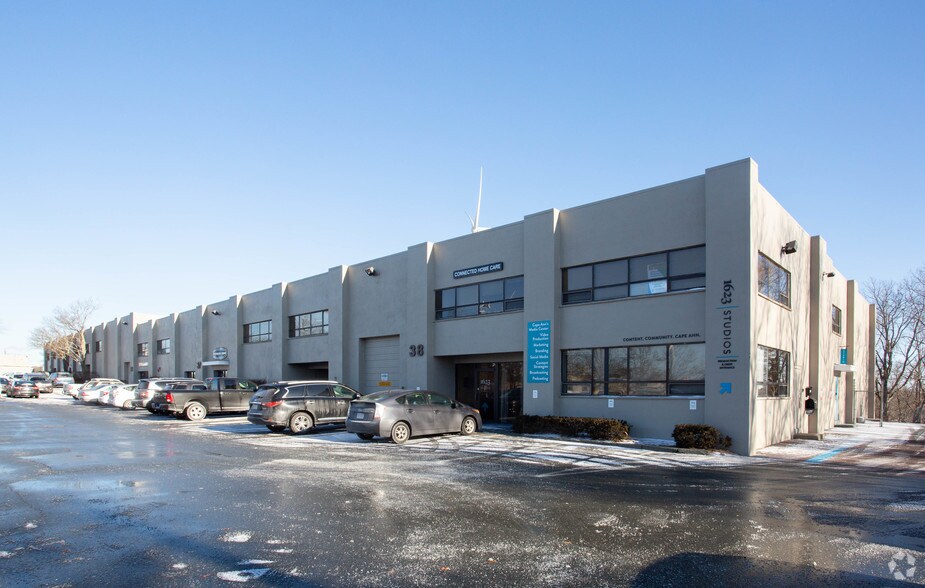 Primary Photo Of 30-39 Blackburn Ctr, Gloucester Warehouse For Lease