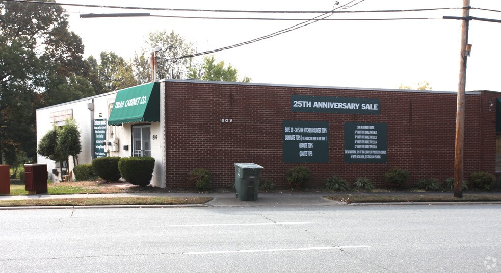 Primary Photo Of 809 Battleground Ave, Greensboro Warehouse For Lease