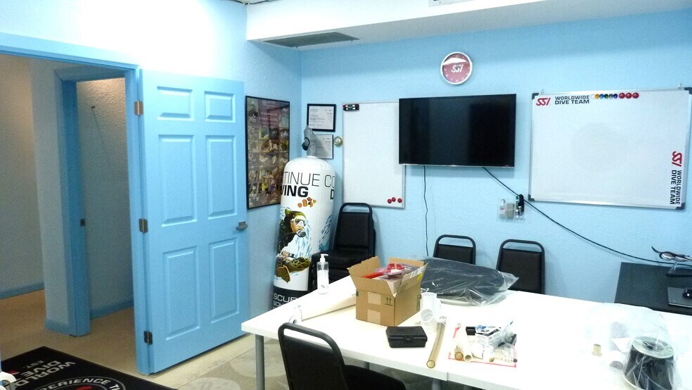 More Photos Of 6730 E McDowell Rd, Scottsdale Office For Sale