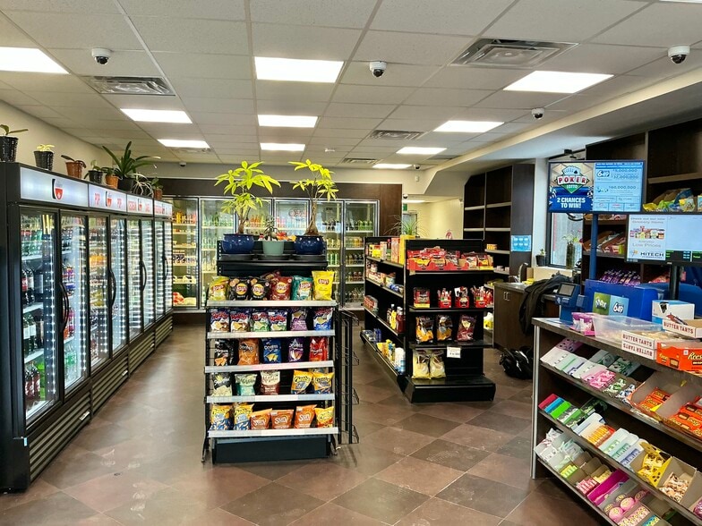 More Photos Of 292 Annapolis Av, Oshawa General Retail For Sale