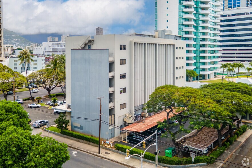 More Photos Of 1311 Kapiolani Blvd, Honolulu Office For Lease