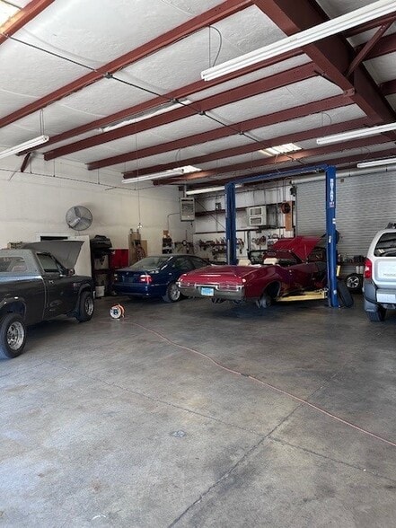 More Photos Of 3700 N Rancho Dr, Las Vegas Auto Repair For Sale