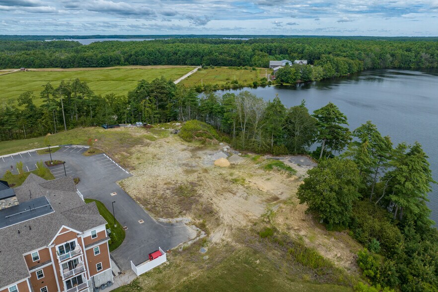 More Photos Of 57 Long Point Rd, Lakeville Specialty For Sale
