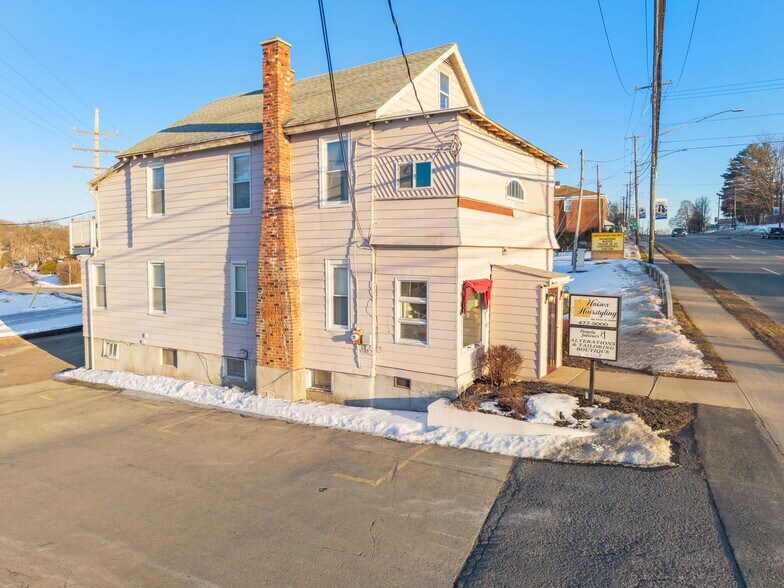 More Photos Of 203 Columbia Tpke, Rensselaer Storefront Retail Residential For Lease