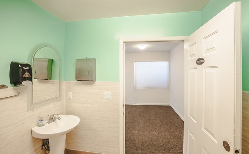 More Photos Of 821 W El Camino Real, Mountain View Flex For Sale