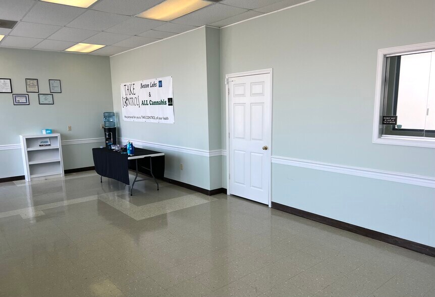 More Photos Of 1000 Lakeland Sq, Flowood Unknown For Lease