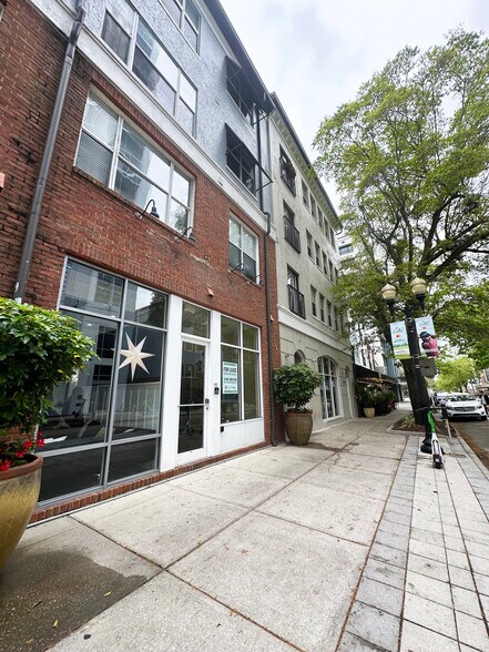 Primary Photo Of 404 -424 E Central Blvd, Orlando Storefront Retail Residential For Lease