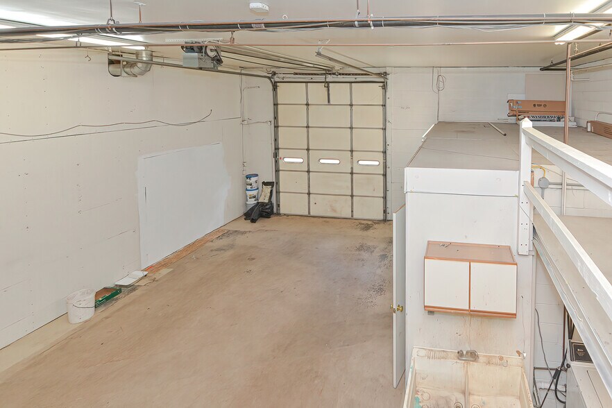 More Photos Of 12 Washburn St, Worcester Warehouse For Sale