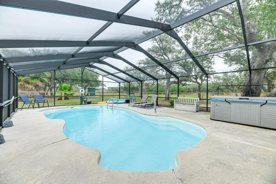 More Photos Of 1524 16th St, Rockport Manufactured Housing Mobile Home Park For Sale