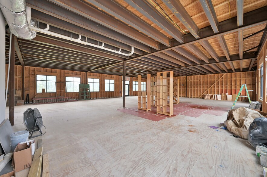 More Photos Of 23935 Gosling Rd, Spring Office For Lease