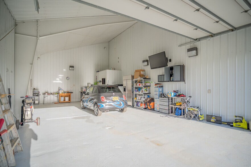 More Photos Of 455 Division St, Fairbanks Specialty For Sale