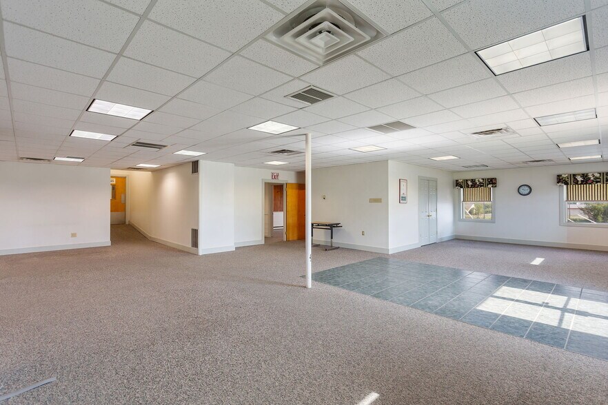 More Photos Of 13963 Timber Way, Timberville Office For Lease