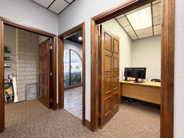 More Photos Of 601 S Rancho Dr, Las Vegas Medical For Sale