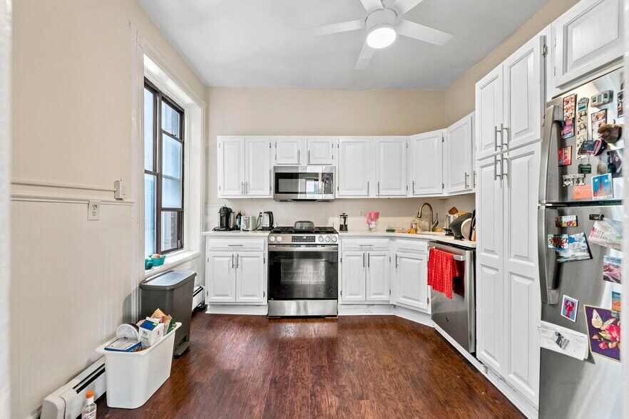 More Photos Of 204 3rd St, Hoboken Storefront Retail Residential For Sale