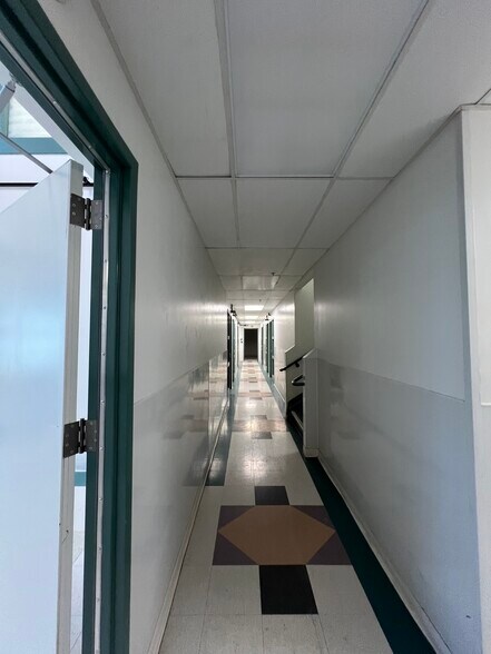 More Photos Of 4635 Andrews St, North Las Vegas Manufacturing For Sale