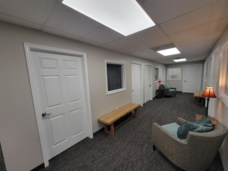 More Photos Of 2015 Wilkinson St, Panama City Freestanding For Lease