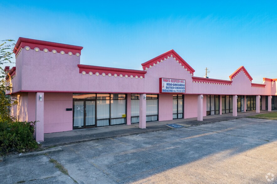 More Photos Of 6310-6340 W Little York Rd, Houston Storefront For Sale