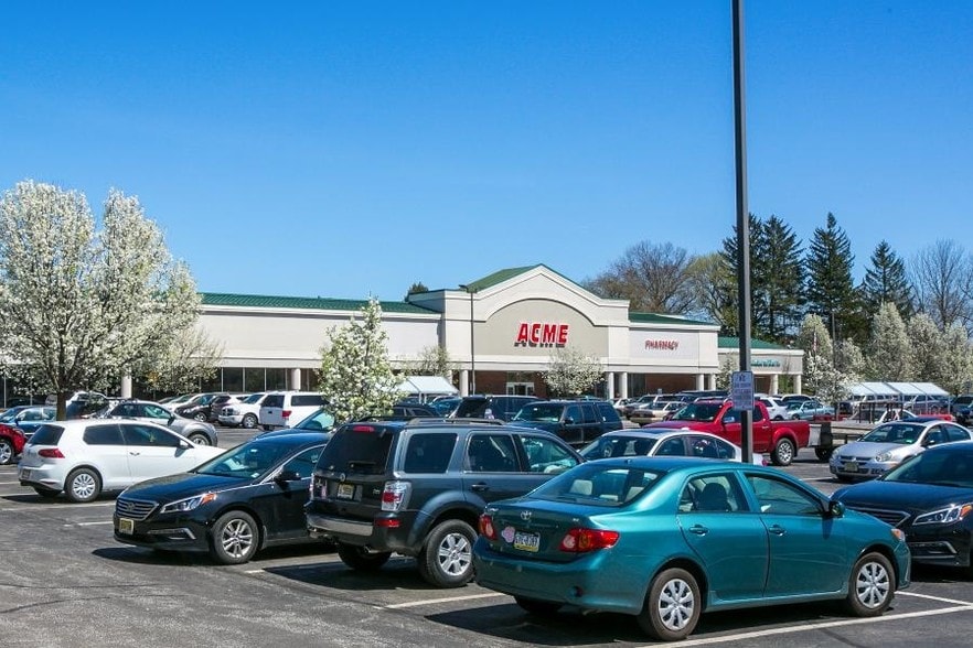 More Photos Of 455 State Rt 23, Wantage Supermarket For Lease