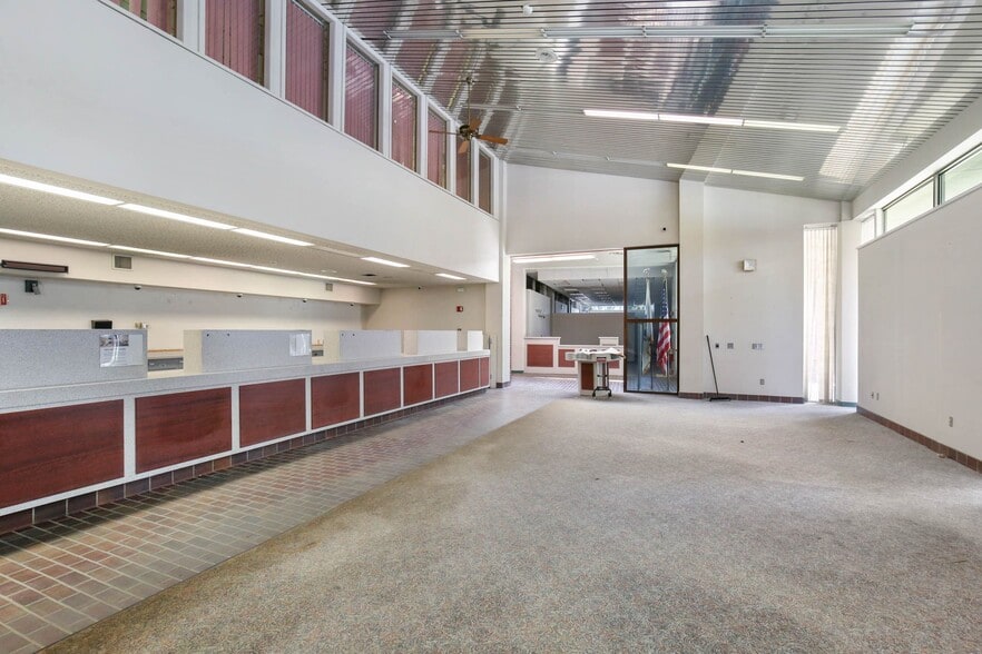 More Photos Of 1 N Main St, Webster Bank For Sale