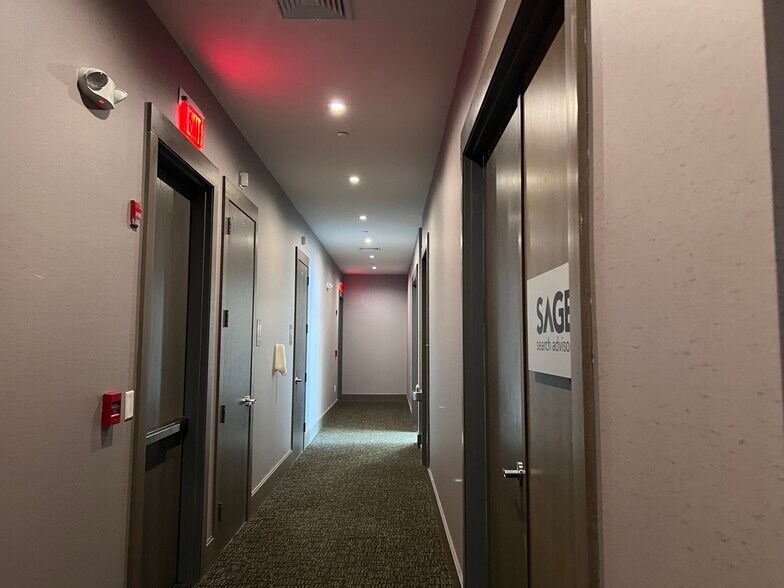 More Photos Of 415-417 Greenwich Ave, Greenwich General Retail For Lease