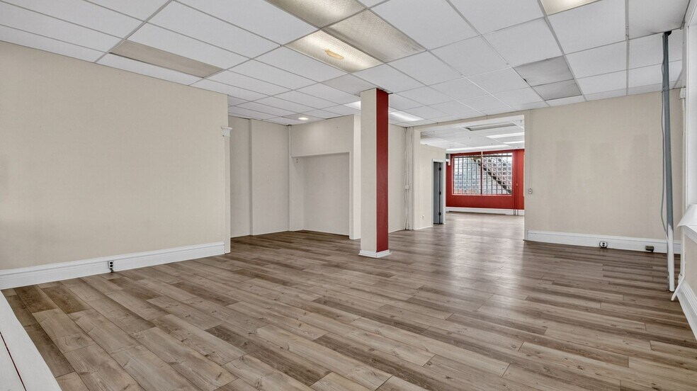 More Photos Of 110 W 2nd St N, Ladysmith General Retail For Sale