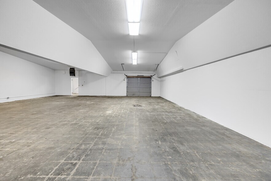 More Photos Of 20736 Longeway Rd, Sonora General Retail For Lease