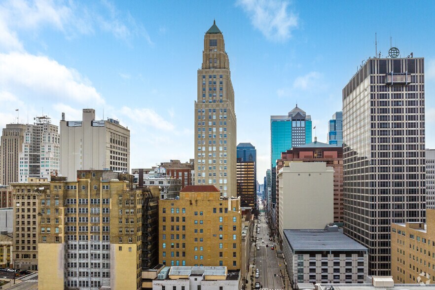 More Photos Of 909 Walnut St, Kansas City Apartments For Lease
