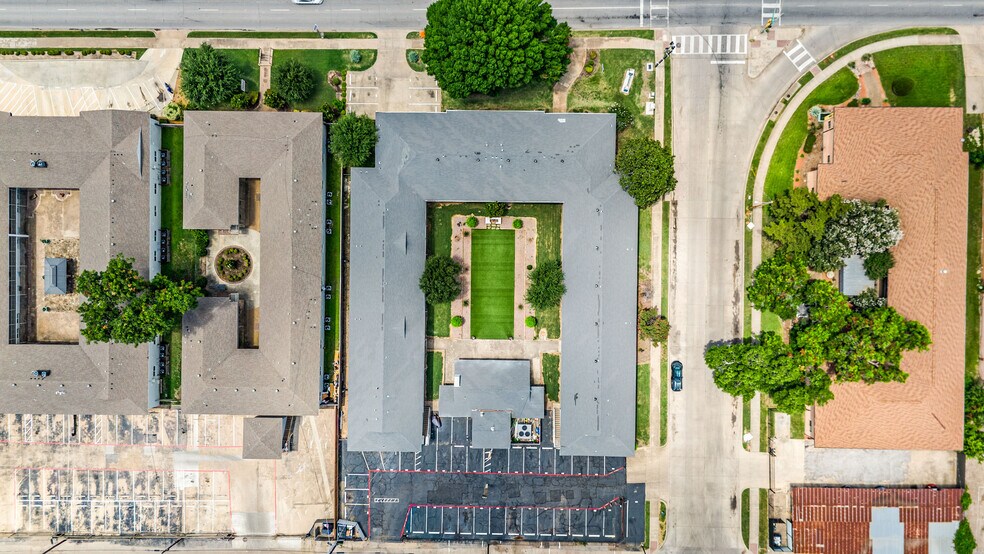 More Photos Of 4950 Live Oak St, Dallas Apartments For Sale