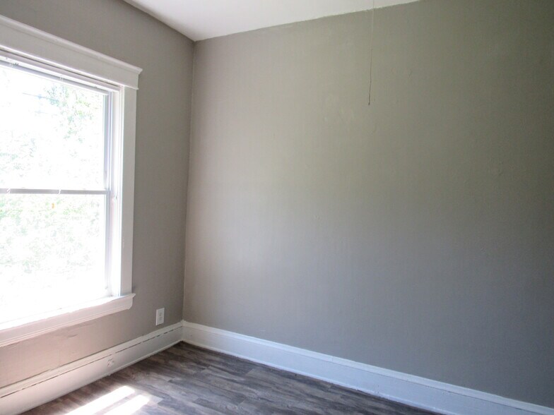 More Photos Of 932 Wheelock Rd, Cleveland Apartments For Sale