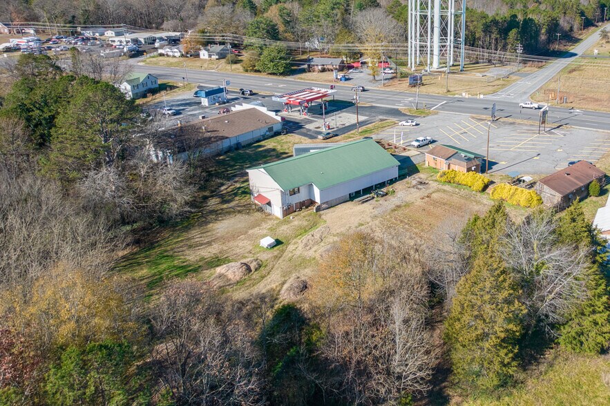 More Photos Of 3506 Springs Rd, Hickory Freestanding For Sale