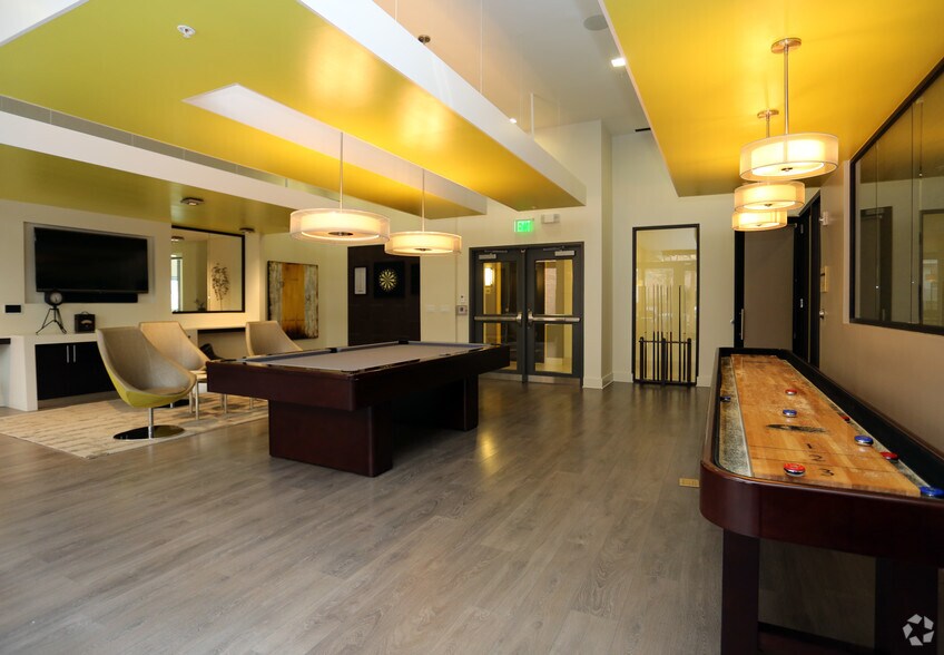 More Photos Of 101 N Wolfe St, Baltimore Apartments For Lease