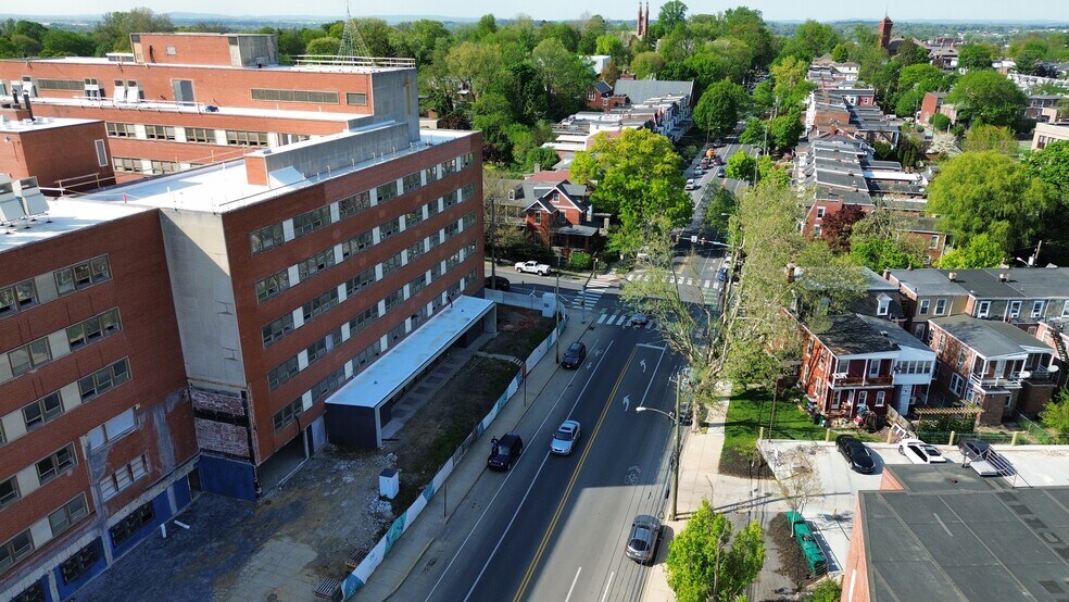 More Photos Of 250 College Ave, Lancaster Apartments For Lease