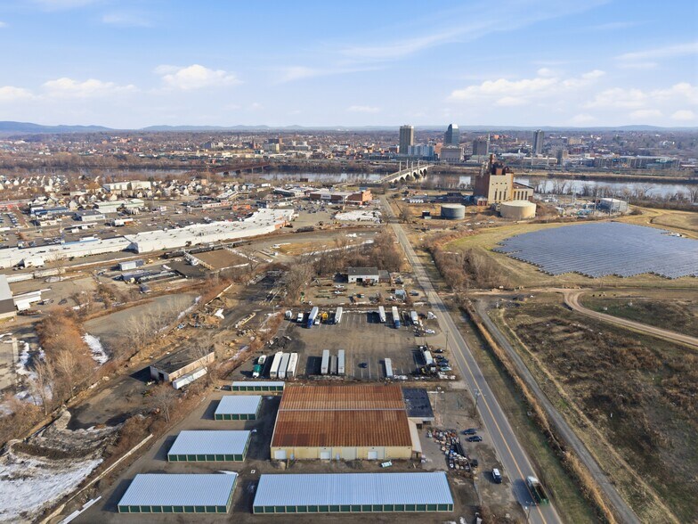 More Photos Of 186 Agawam Ave, West Springfield Land For Lease