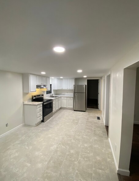 More Photos Of 128 Sandy Springs Ln, Lexington Manufactured Housing Mobile Home Park For Sale