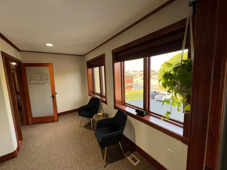 More Photos Of 104 Park Ave N, Park Rapids Medical For Lease