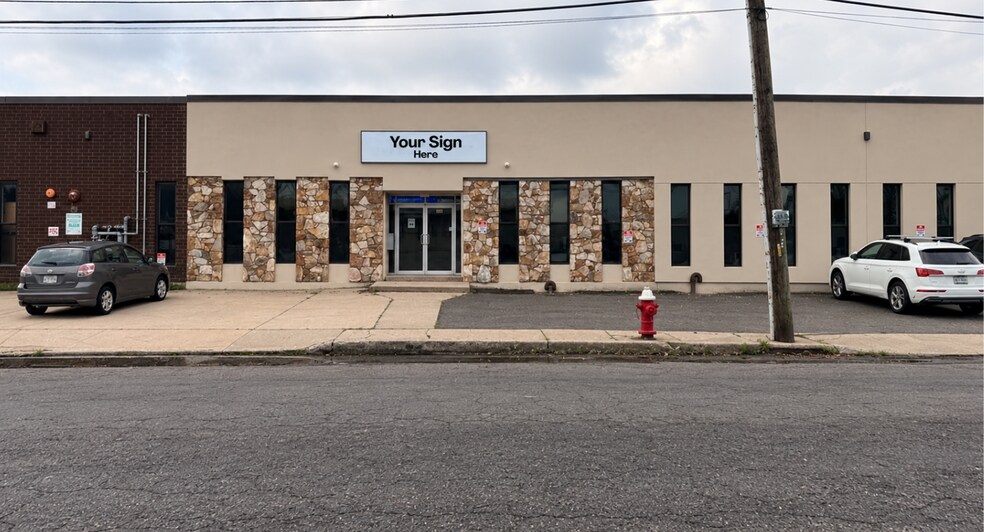 Primary Photo Of 485 Brown Ct, Oceanside Warehouse For Lease