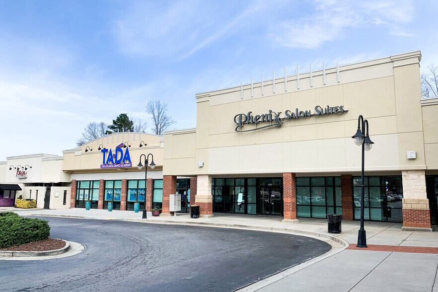 More Photos Of 2325-2345 Cheshire Bridge Rd NE, Atlanta Unknown For Lease