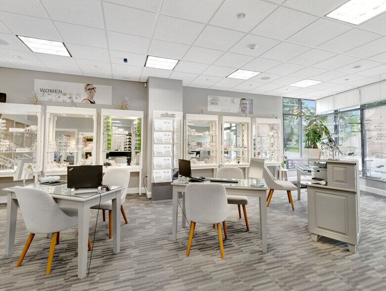 More Photos Of 1-5 N Main St, Mansfield Storefront Retail Residential For Lease