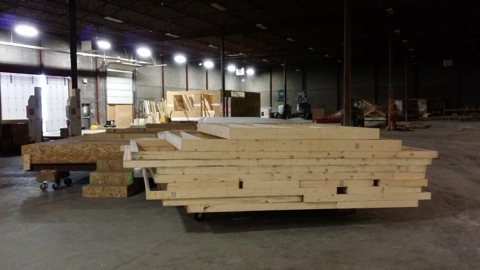 More Photos Of 14345 123rd Ave NW, Edmonton Manufacturing For Lease