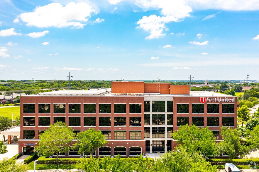 More Photos Of 1700 N Redbud Blvd, McKinney Office For Lease