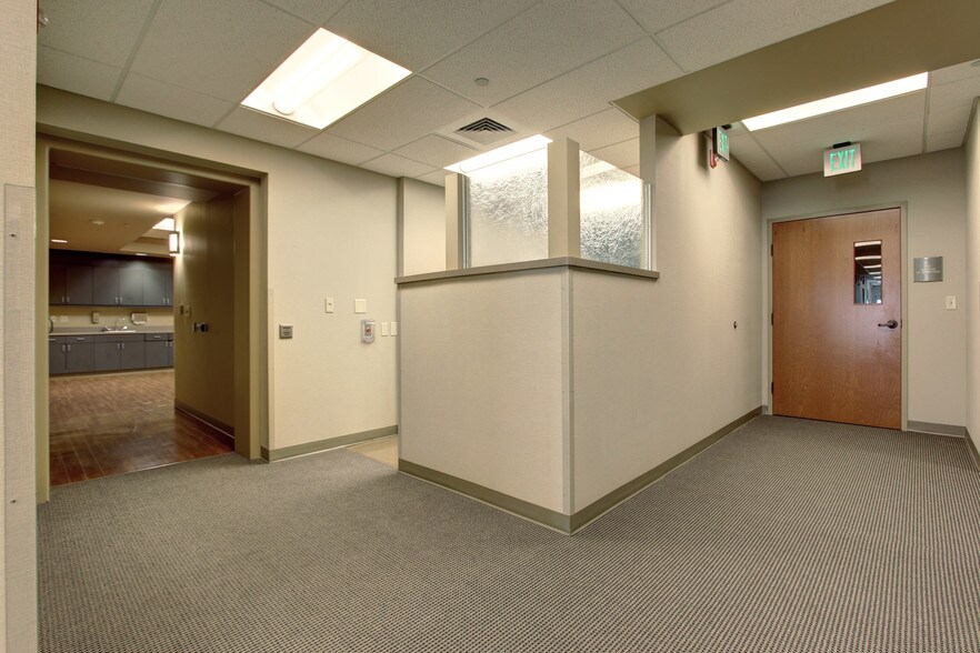 More Photos Of 9441 Huron St, Thornton Medical For Lease